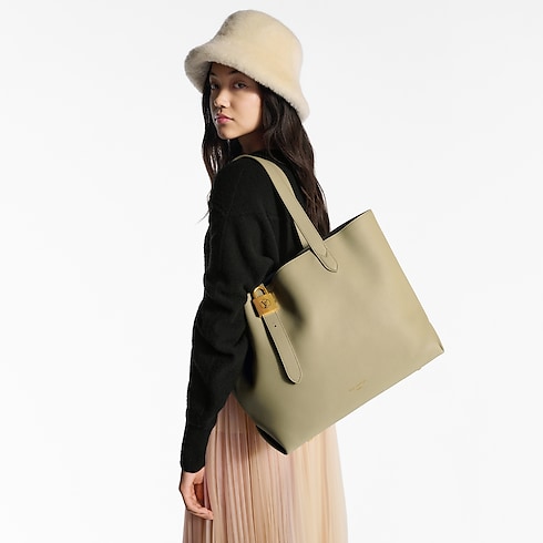 Low Key Cabas MM Low Key in Women's Handbags All Handbags collections by Louis Vuitton (Product zoom)