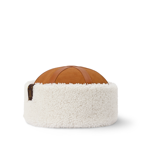 LV Arctic Beanie S00 in Women's Accessories Hats and Gloves collections by Louis Vuitton (Product zoom)