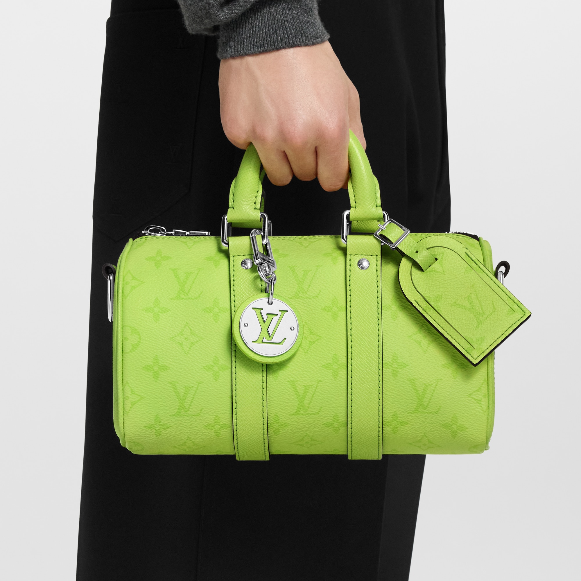 LV Circle Key Holder and Bag Charm S00 in Men