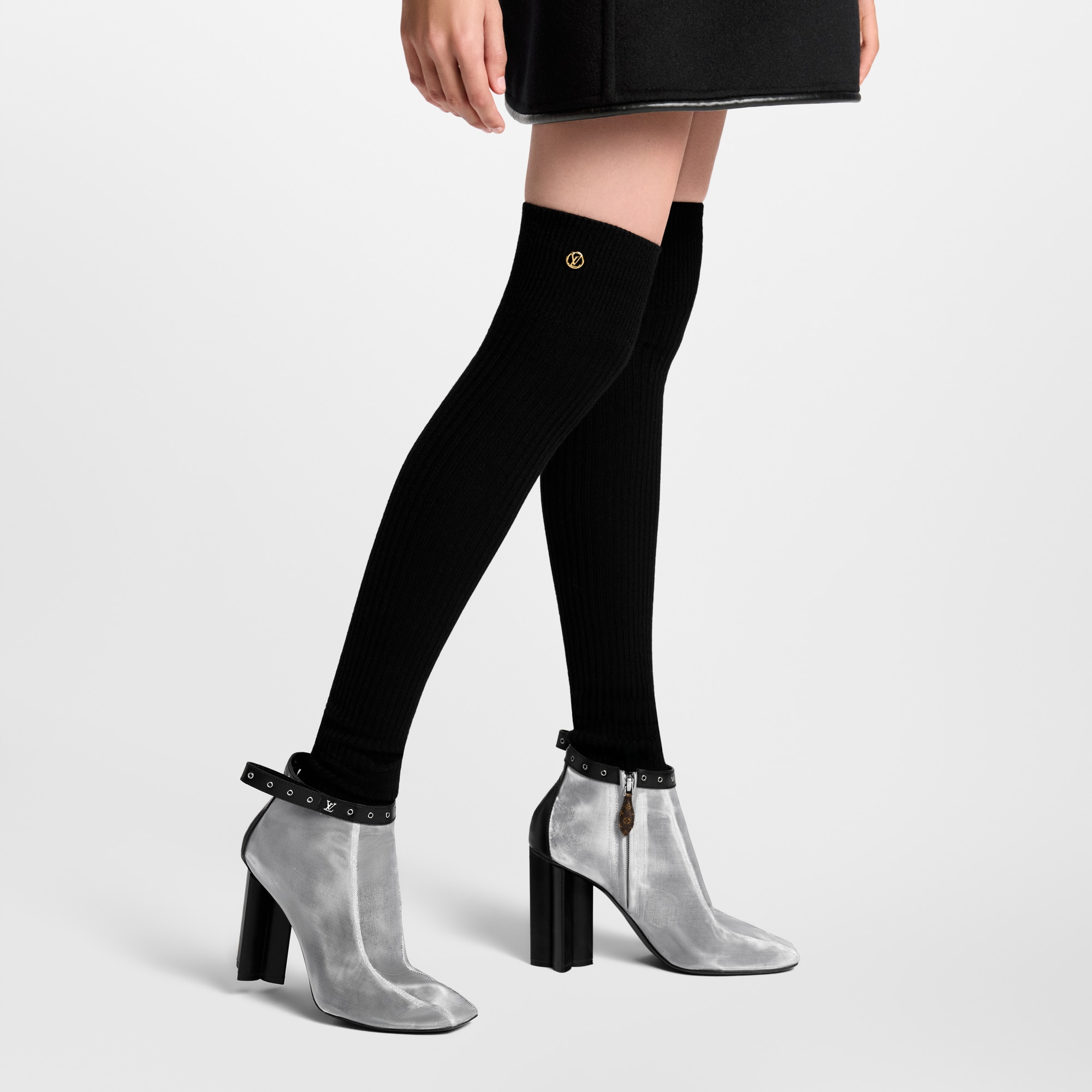 LV Circle Socks S00 in Women