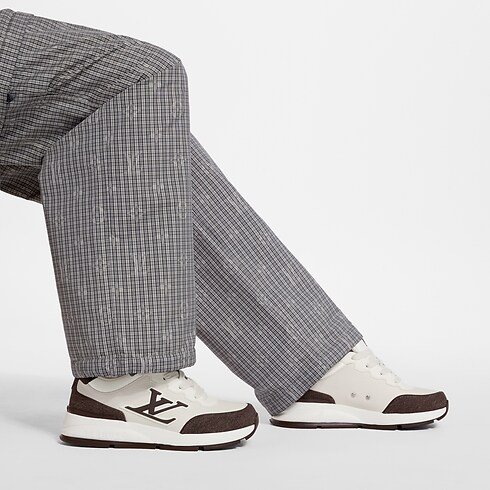 LV Classic Sneaker in Men's Shoes Sneakers collections by Louis Vuitton (Product zoom)