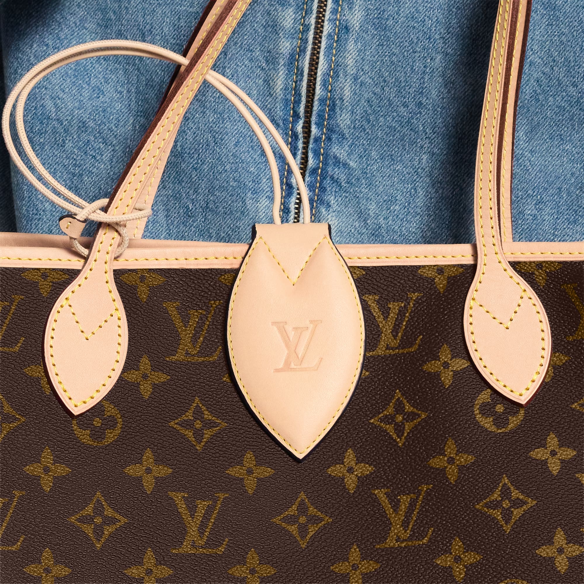 LV Clip & Go Bag Charm S00 in Women
