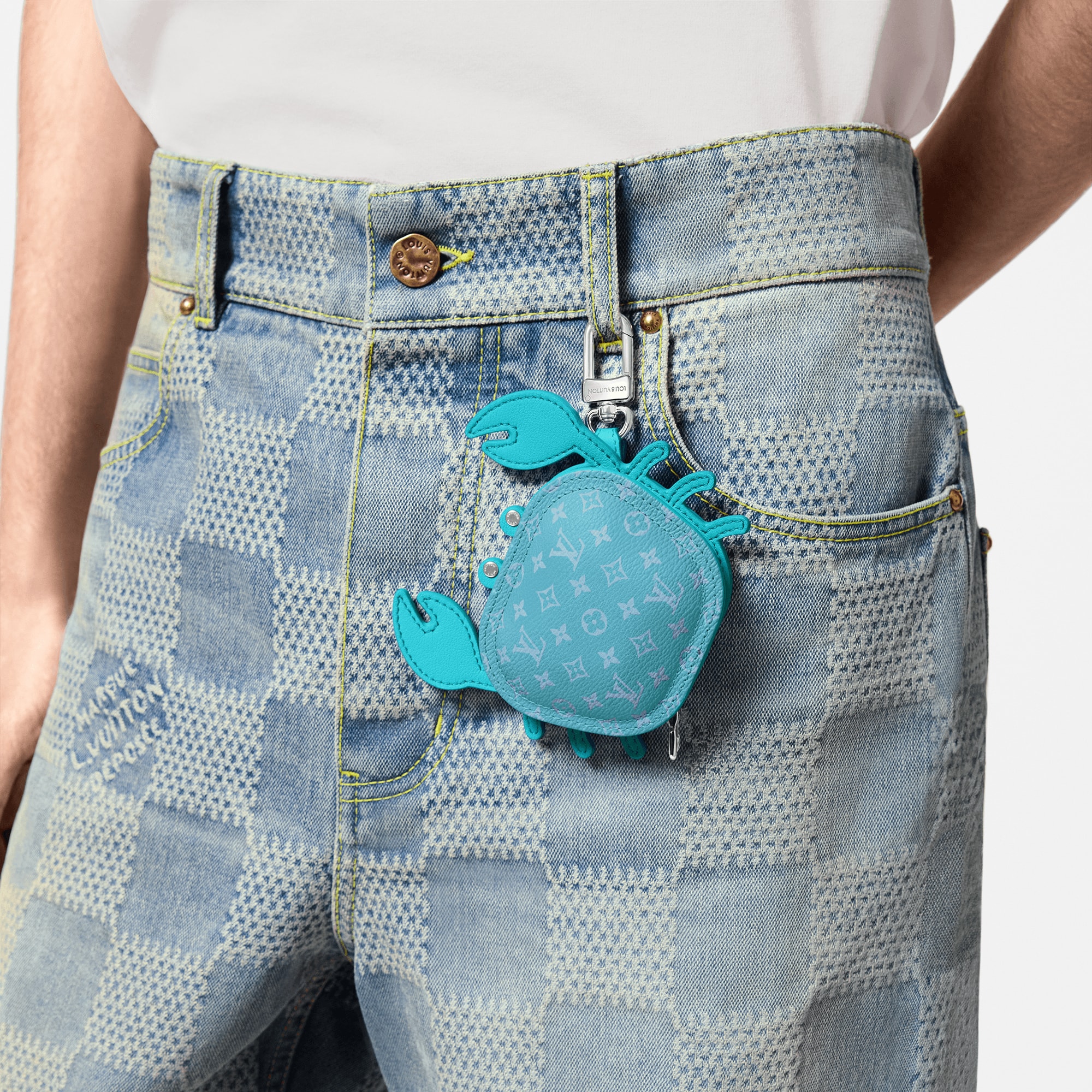 LV Crab Bag Charm S00 in Men