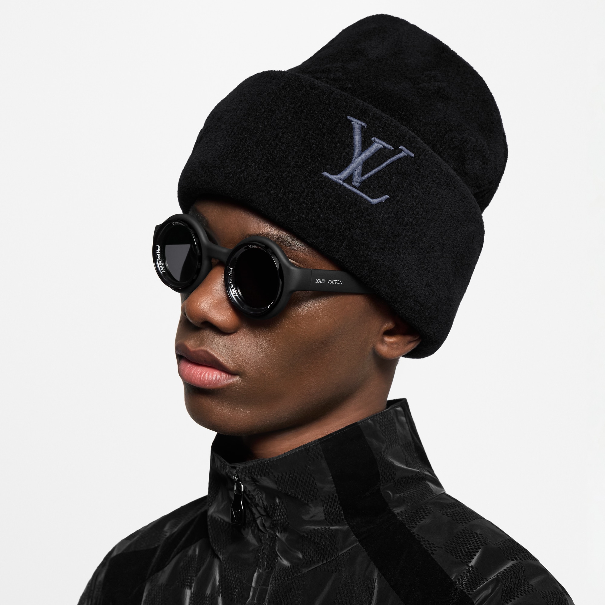LV Crush Monogram Beanie S00 in Men