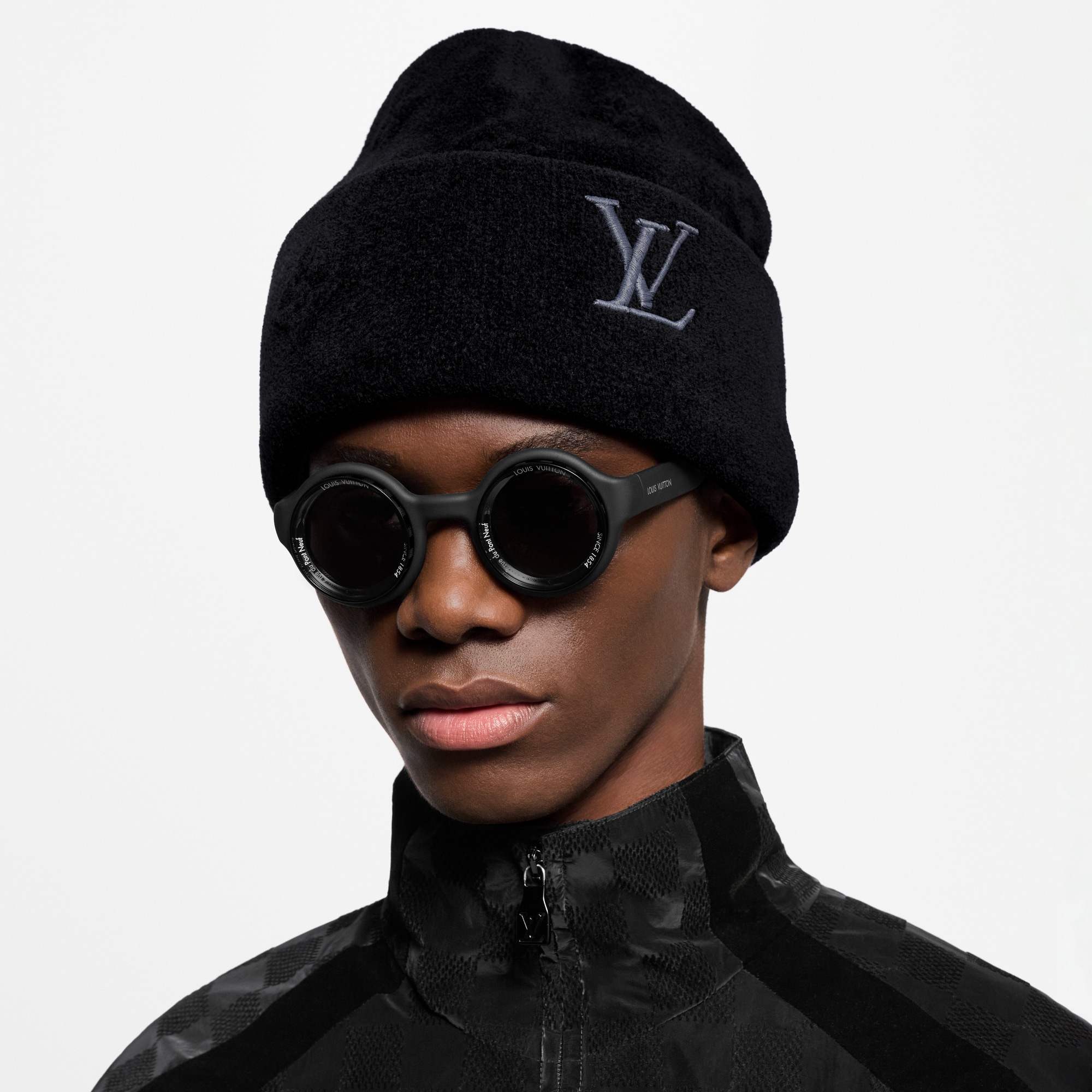 LV Crush Monogram Beanie S00 in Men