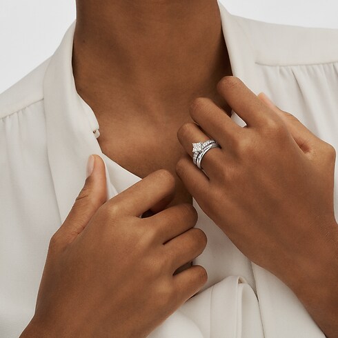 LV Diamonds Pavé Solitaire, LV Monogram Star cut in Jewelry's Collections LV Diamonds collections by Louis Vuitton (Product zoom)