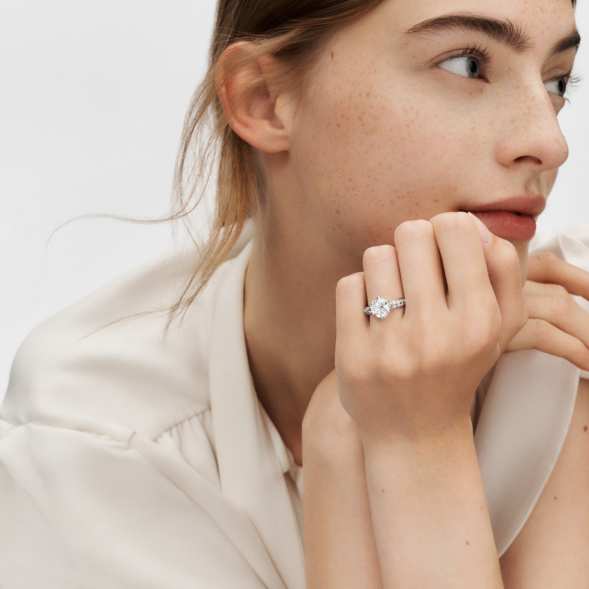 LV Diamonds Pavé Solitaire, Round Brilliant cut  in Jewelry