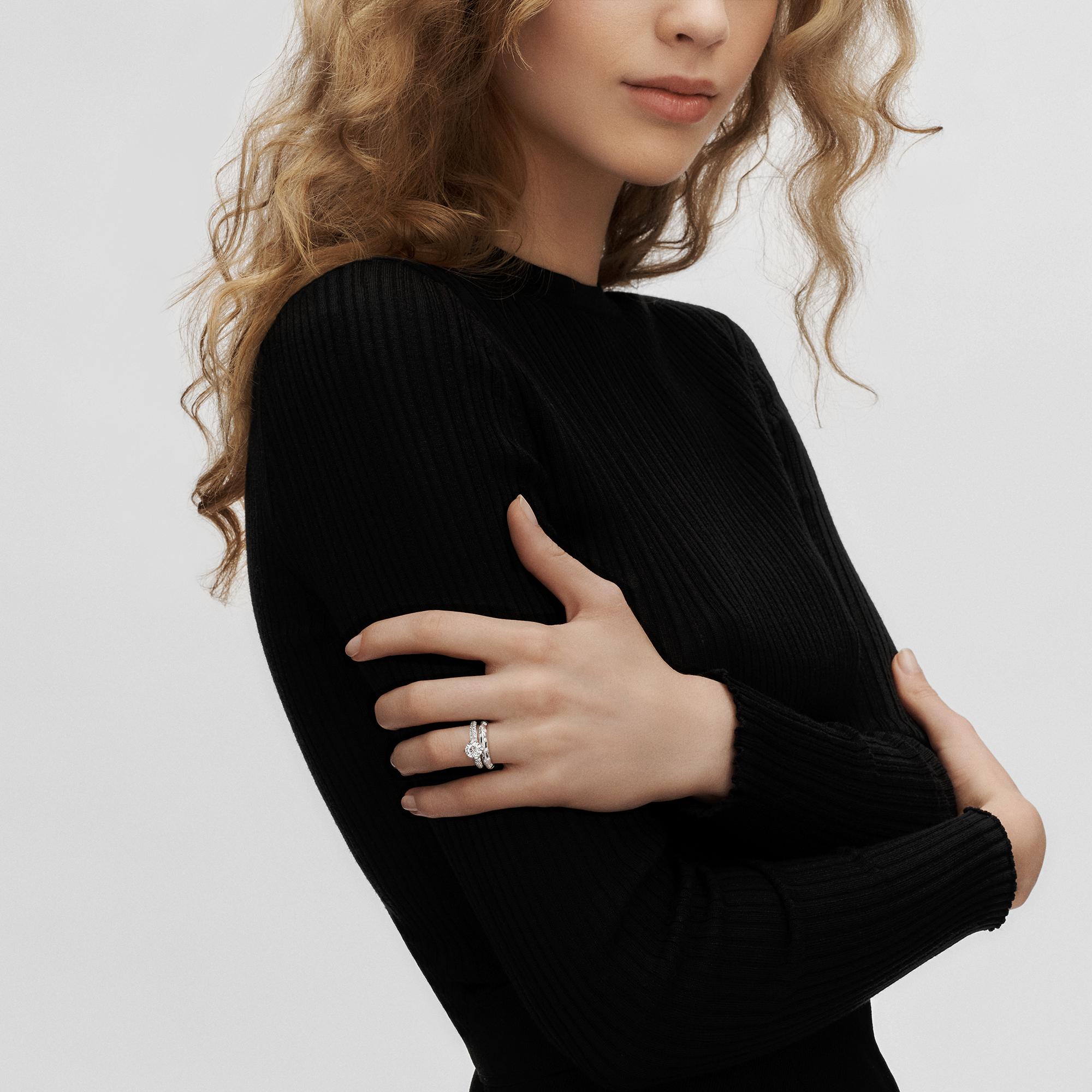 LV Diamonds Pavé Solitaire, Round Brilliant cut  in Jewelry