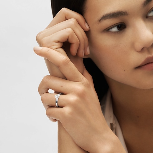 LV Diamonds Solitaire, LV Monogram Star cut in Jewelry's Collections LV Diamonds collections by Louis Vuitton (Product zoom)