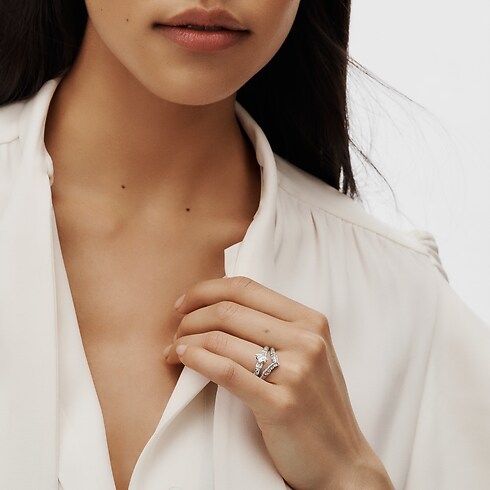 LV Diamonds Solitaire, LV Monogram Star cut in Jewelry's Collections LV Diamonds collections by Louis Vuitton (Product zoom)