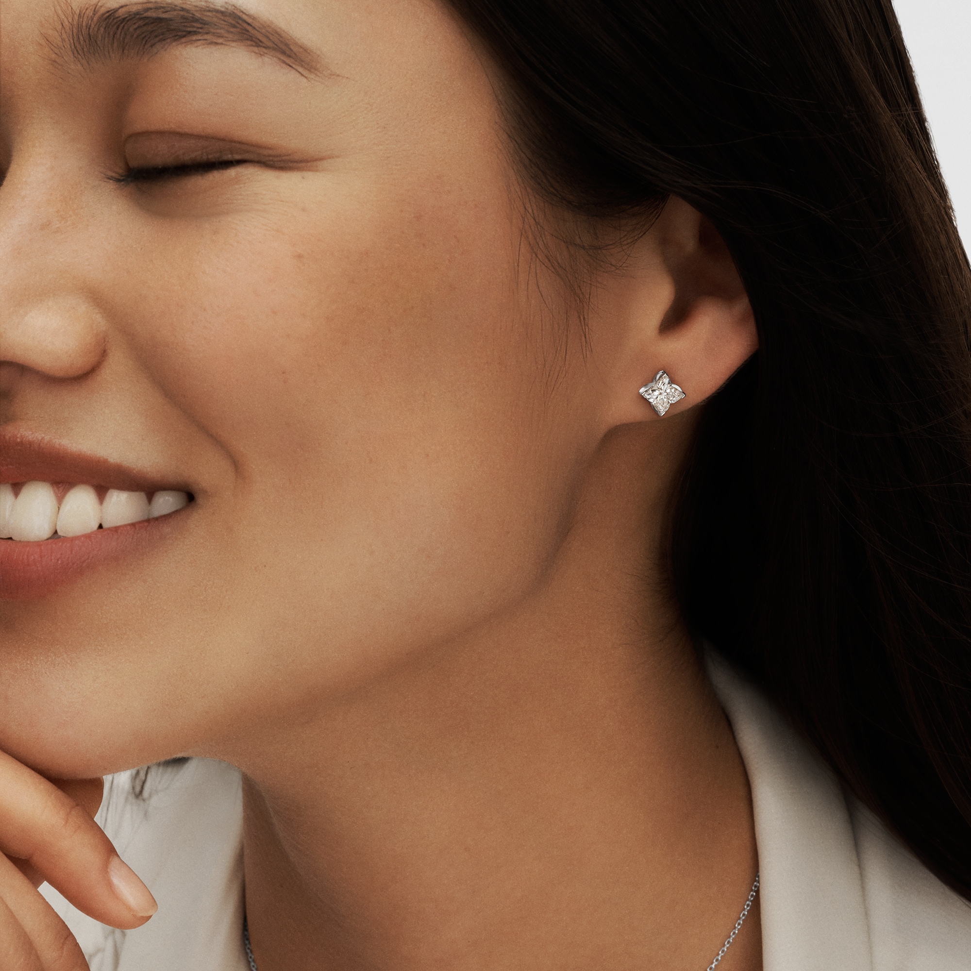 LV Diamonds Stud, LV Monogram Star cut - per unit  in Jewelry