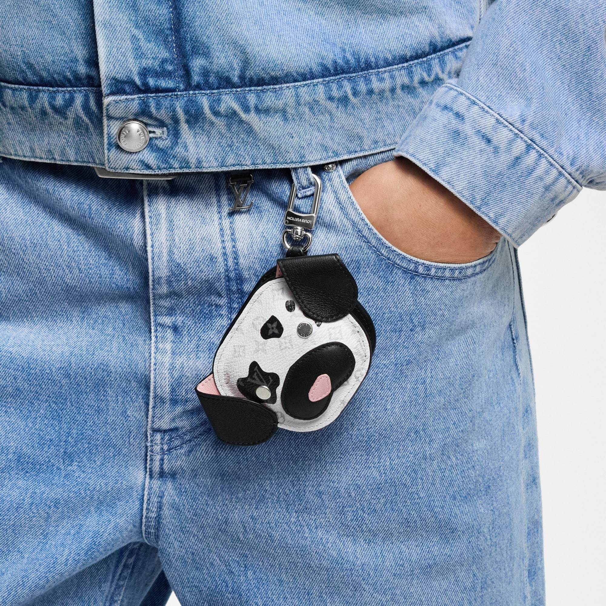 LV Dog Bag Charm S00 in Men