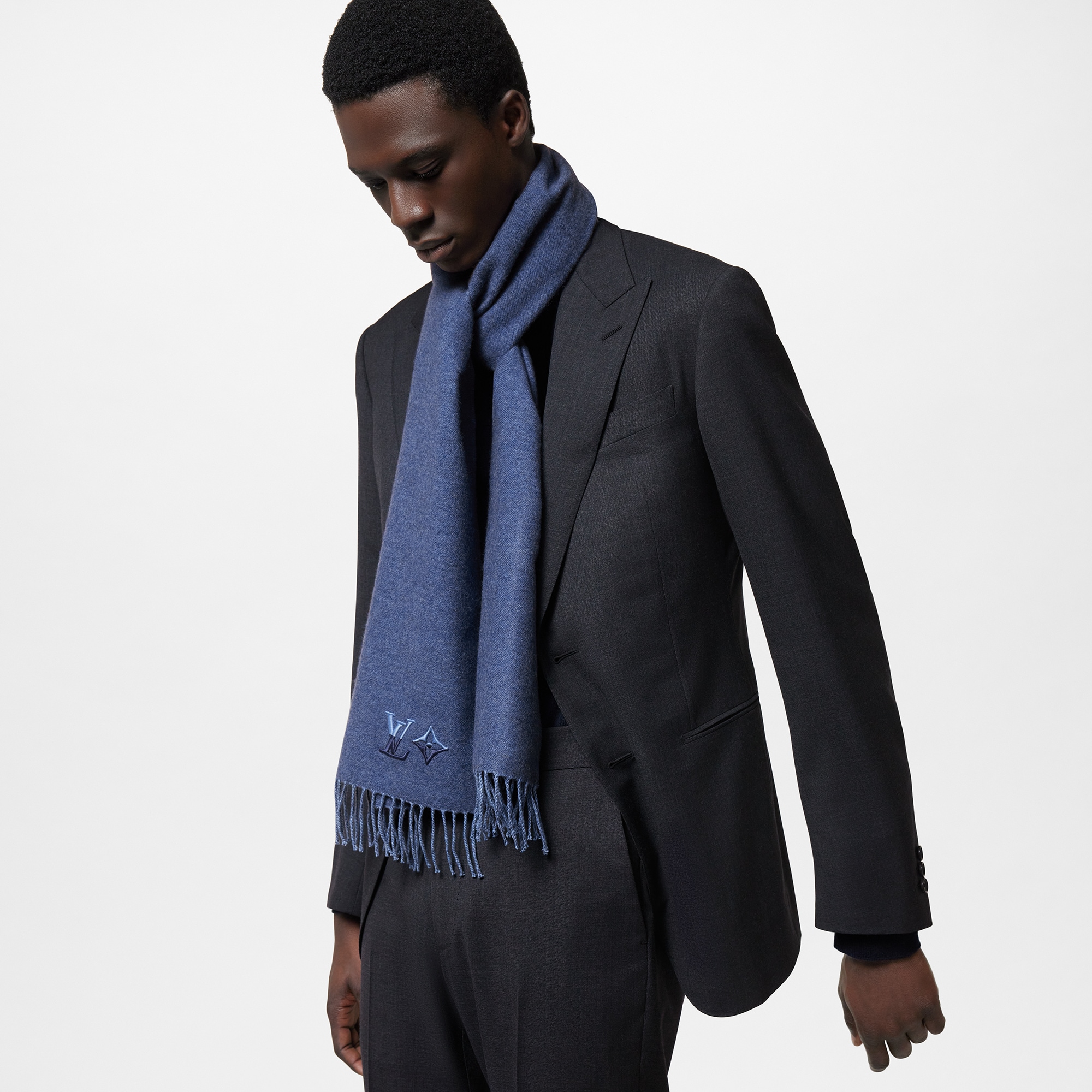 LV Dual Scarf S00 in Men