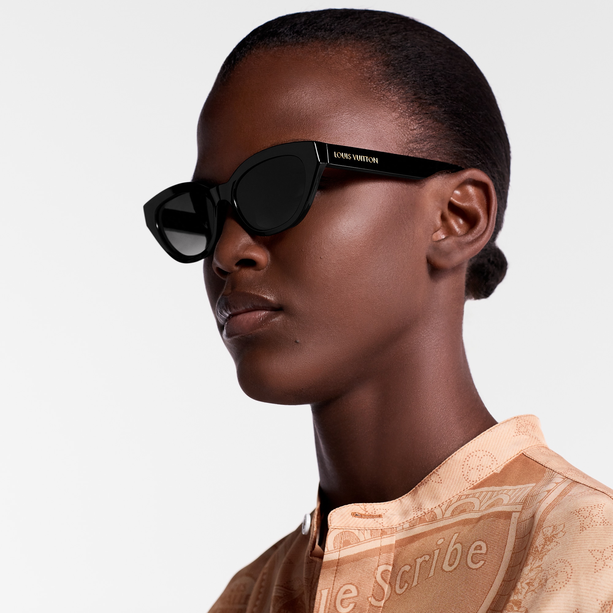 LV Essential Cat Eye Sunglasses S00 in Women