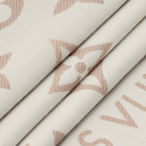 LV Essential Scarf S00 in Women's Accessories Scarves collections by Louis Vuitton (Product zoom)