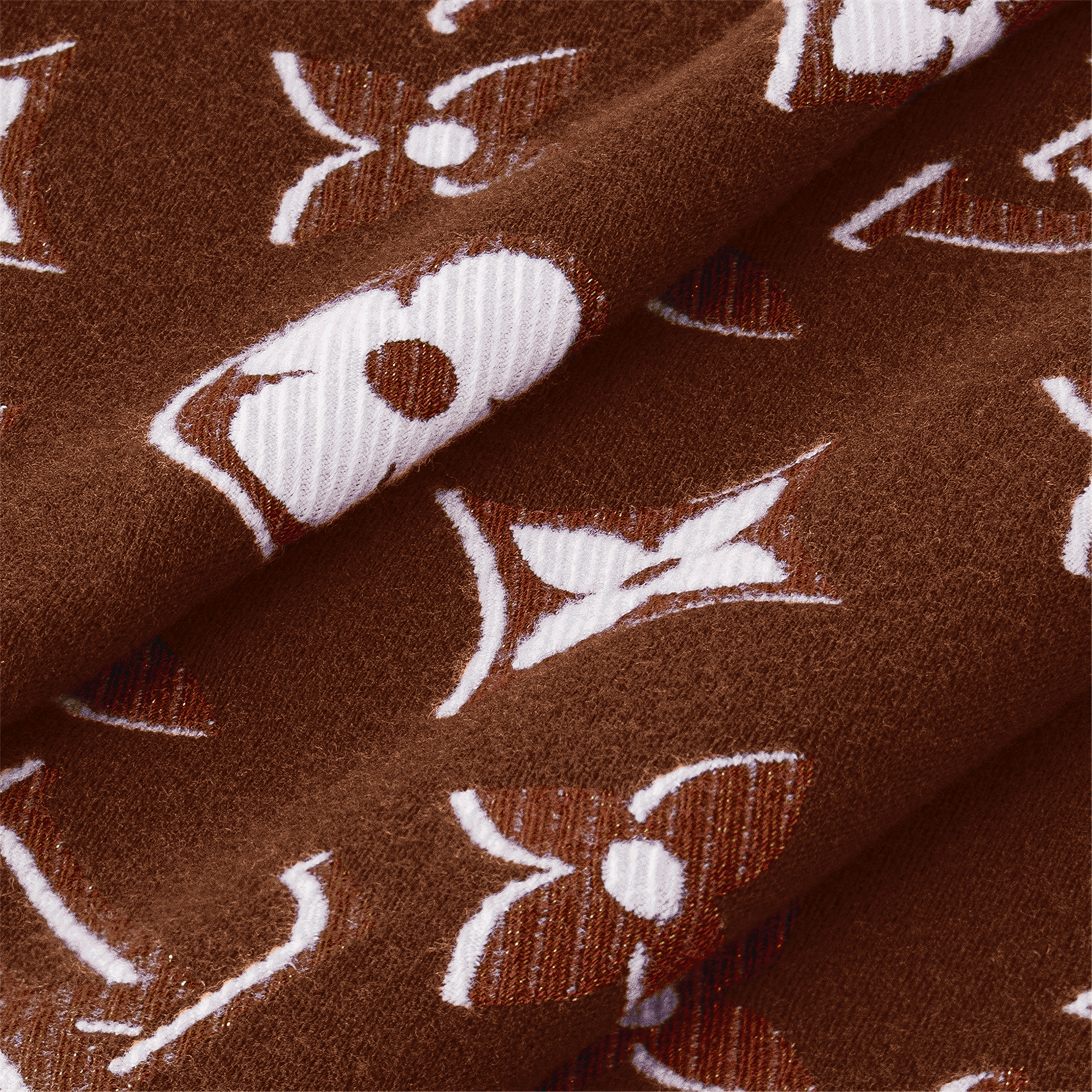 LV Essential Shine Scarf S00 in Women