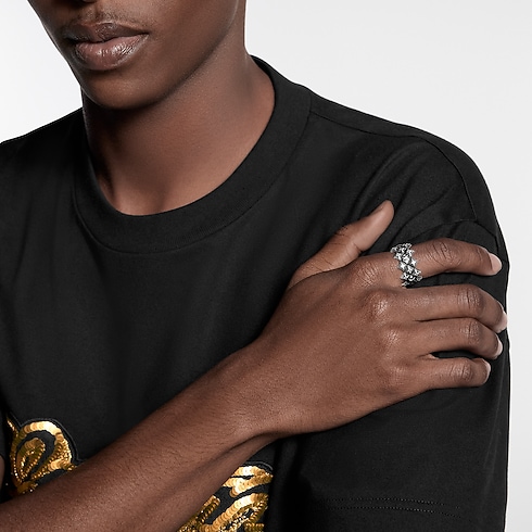 LV Flower Field Ring S00 in Men's Fashion Jewelry Rings collections by Louis Vuitton (Product zoom)