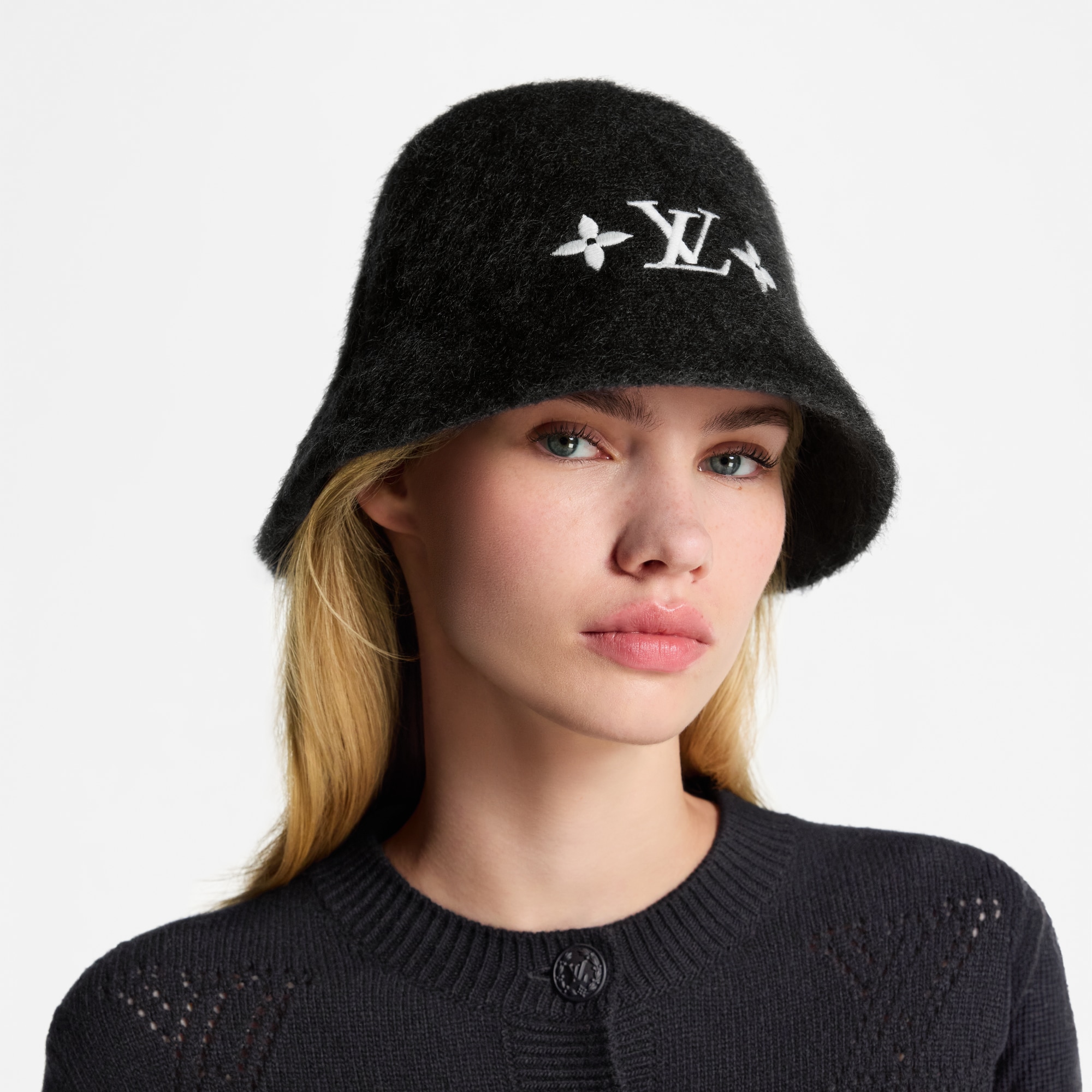 LV Fluffy Hat S00 in Women
