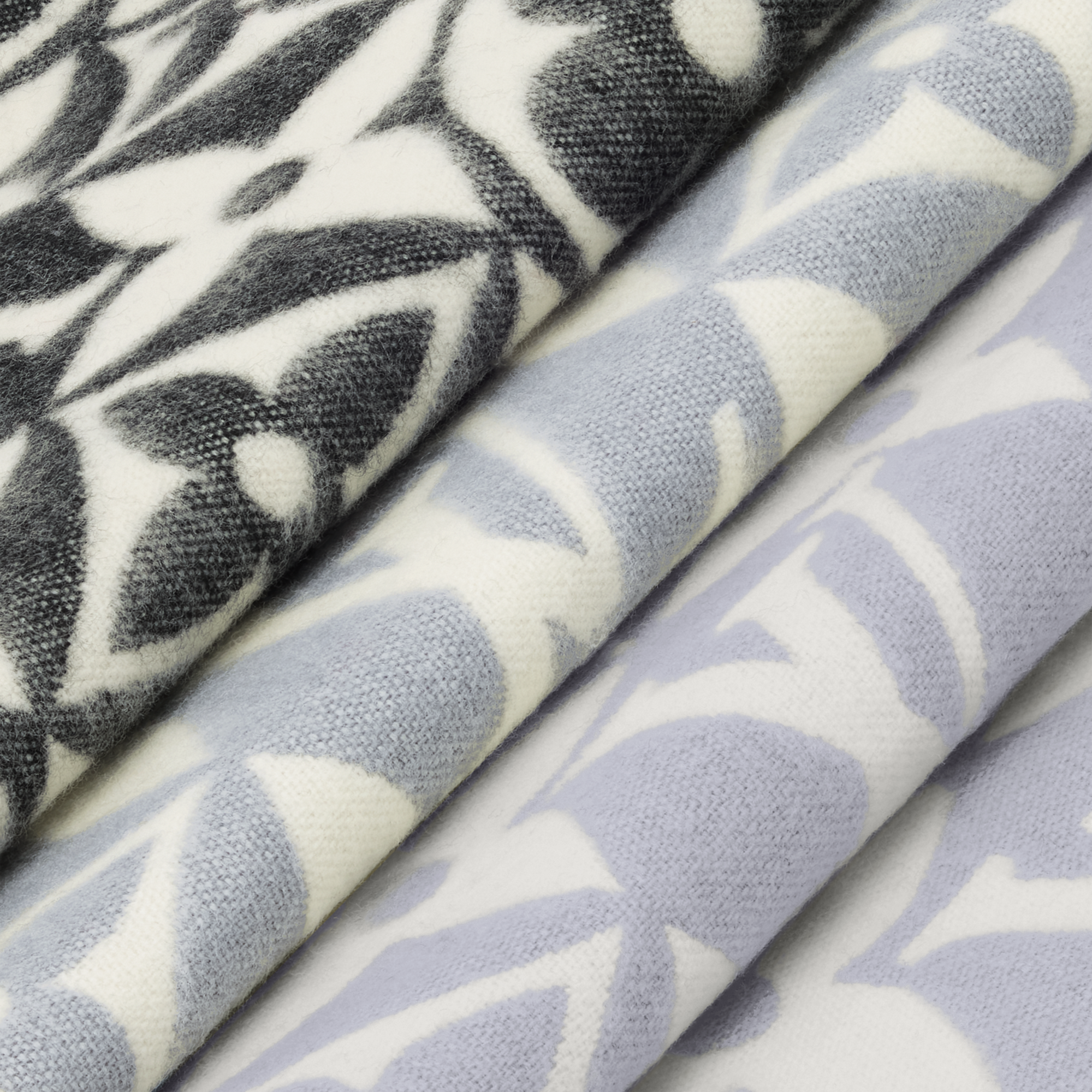 LV Frosty Gradient Scarf S00 in Women