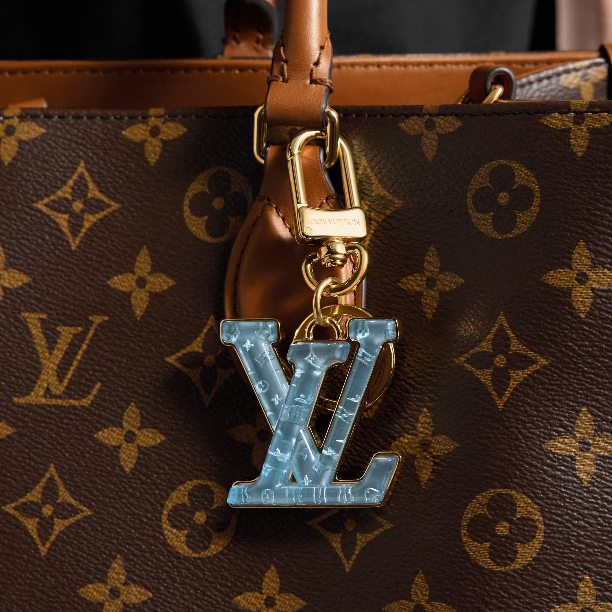 LV Gloss Key Holder S00 in Women