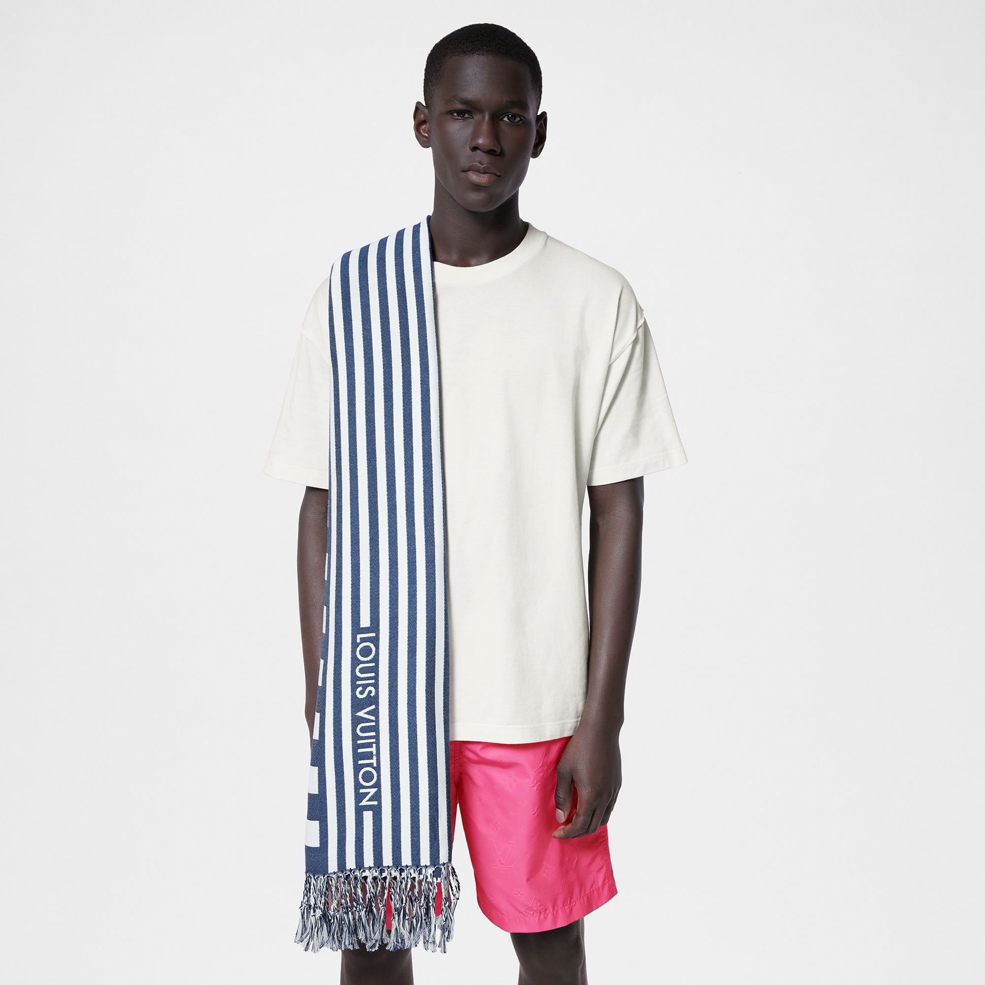 LV Graphical Beach Blanket S00 in Men