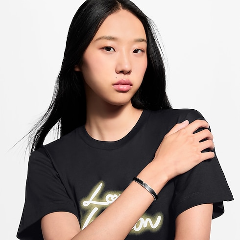 LV Initiales Bracelet S00 in Women's Fashion Jewelry Bracelets collections by Louis Vuitton (Product zoom)