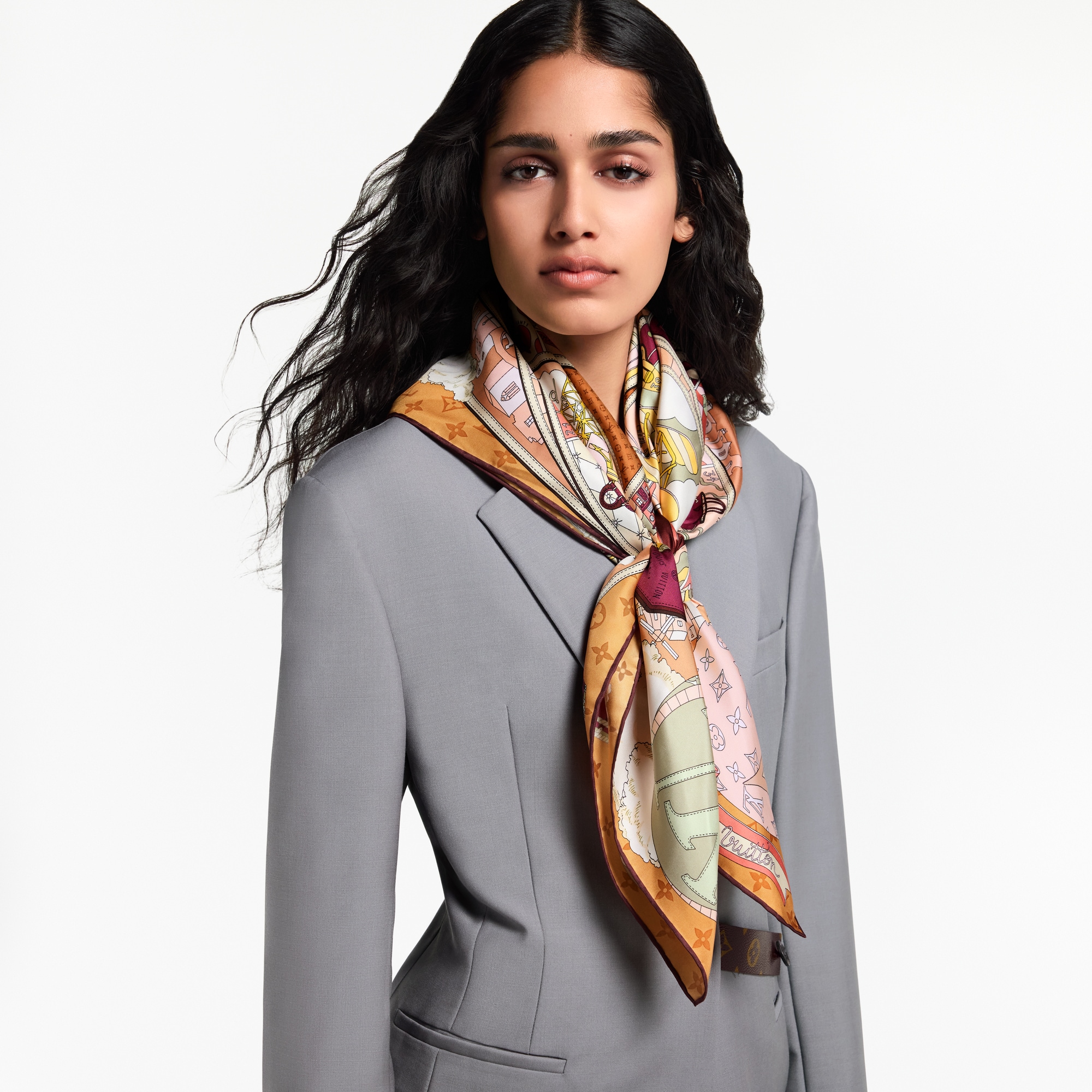 LV Journey Square 90 S00 in Women