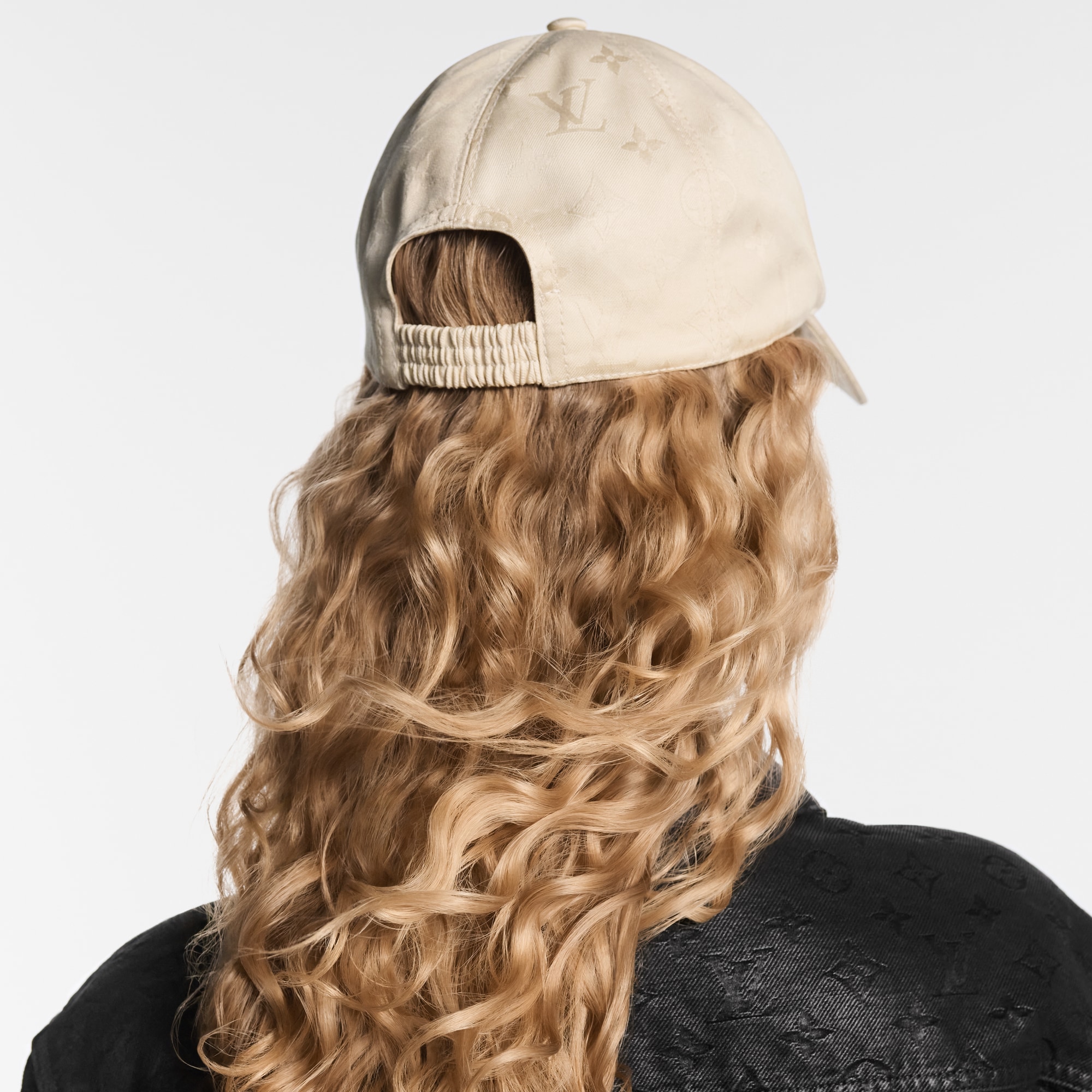 LV Mine Cap S00 in Women