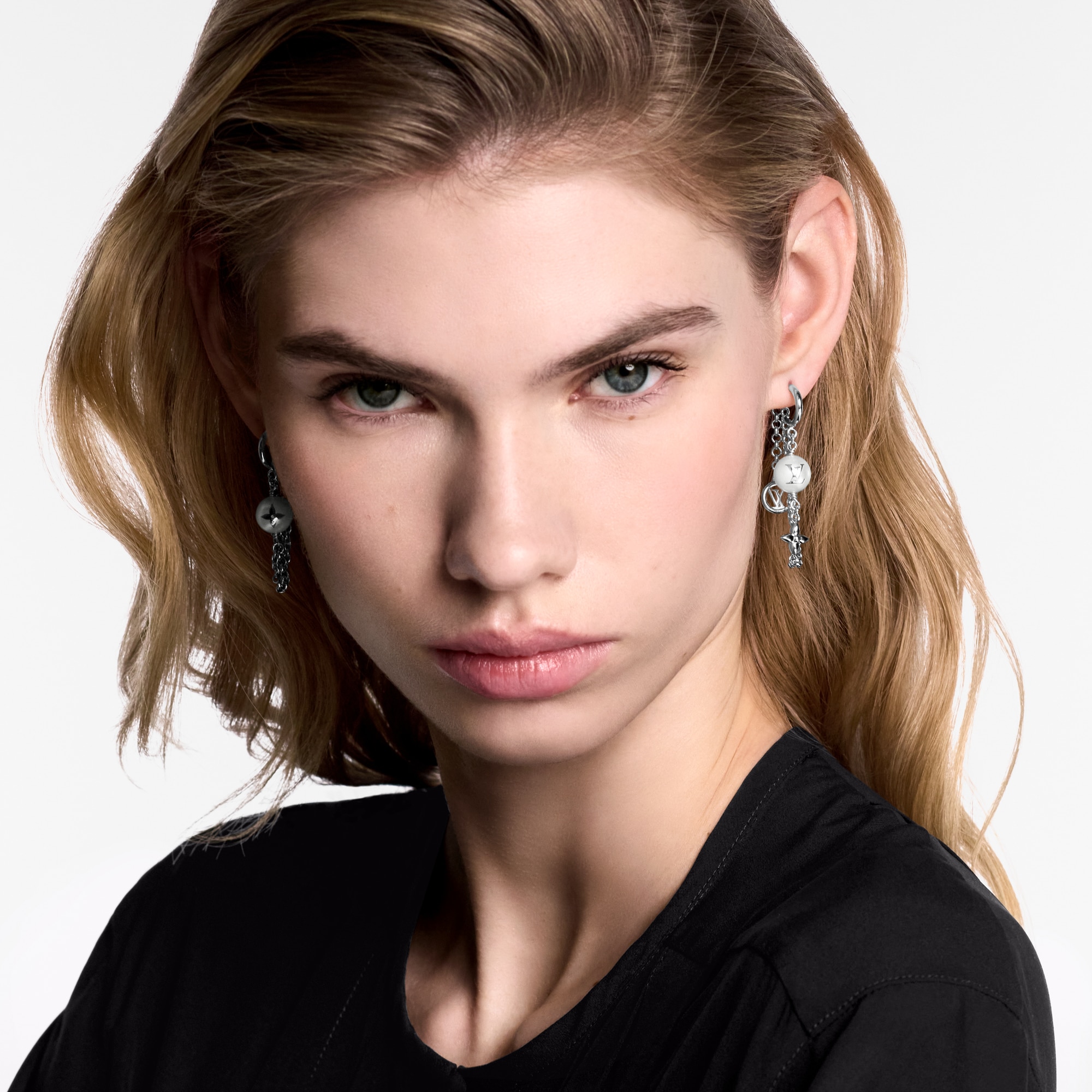 LV Mix Chains Earrings S00 in Women