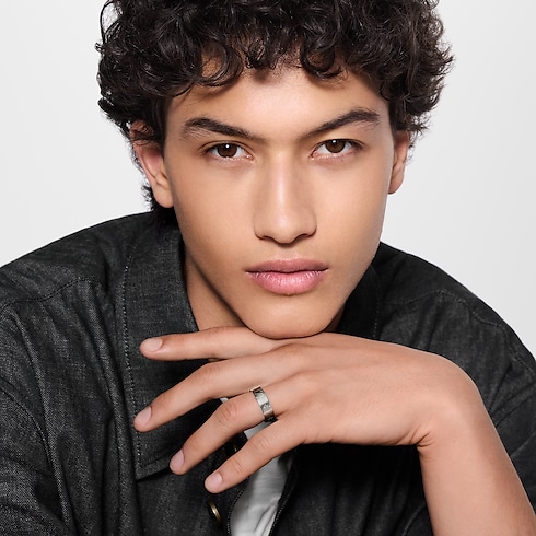 LV Mosaic Thin Ring S00 in Men's Fashion Jewelry Rings collections by Louis Vuitton (Product zoom)