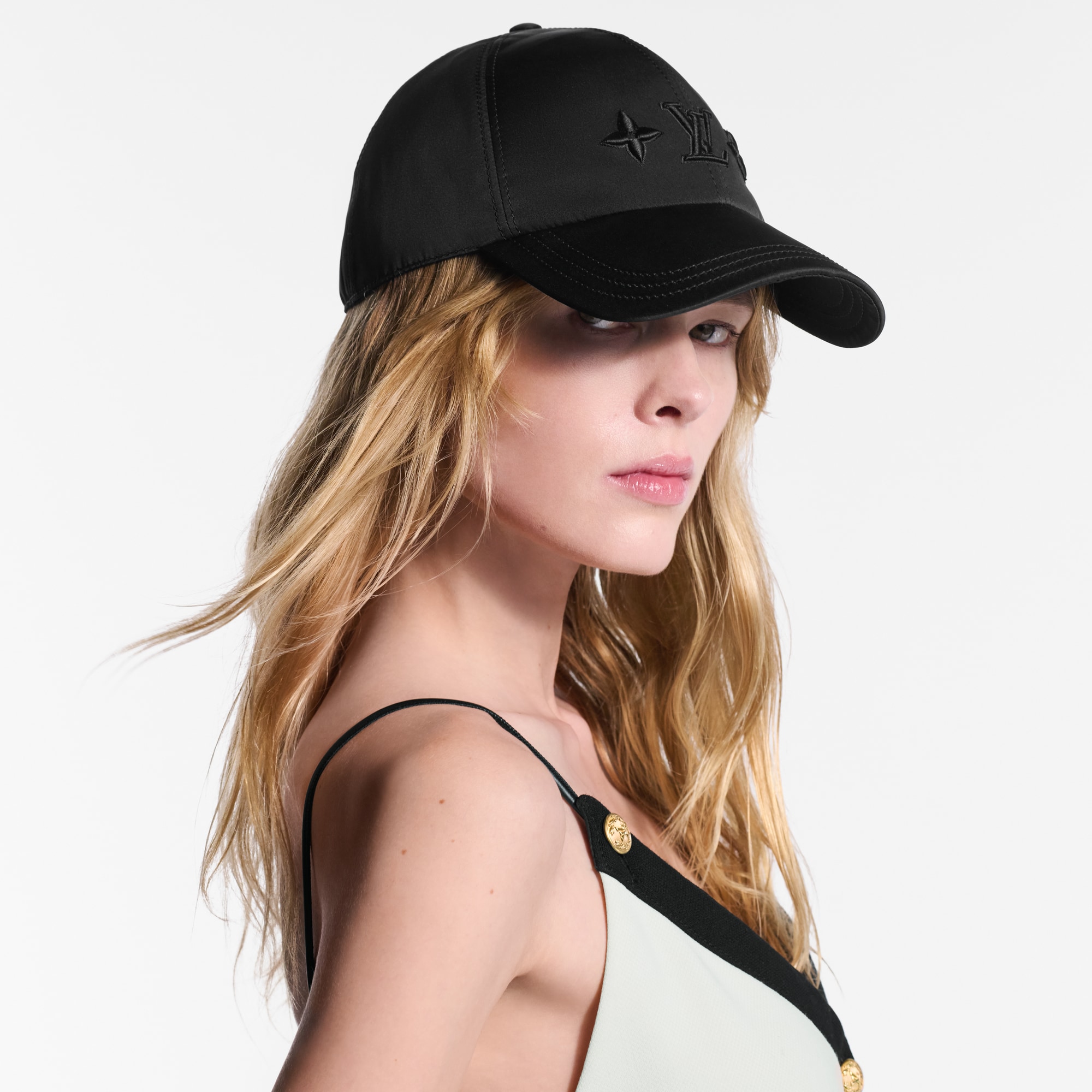 LV Move Cap S00 in Women