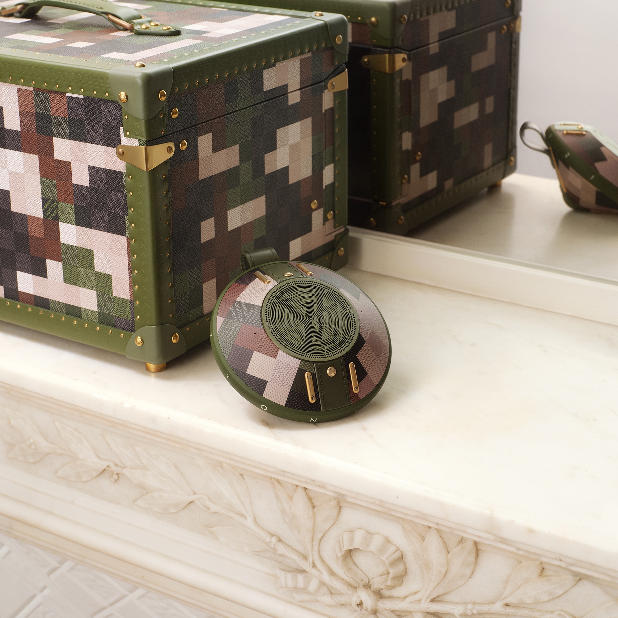 LV Nanogram Speaker Damoflage  in Les Extraordinaires