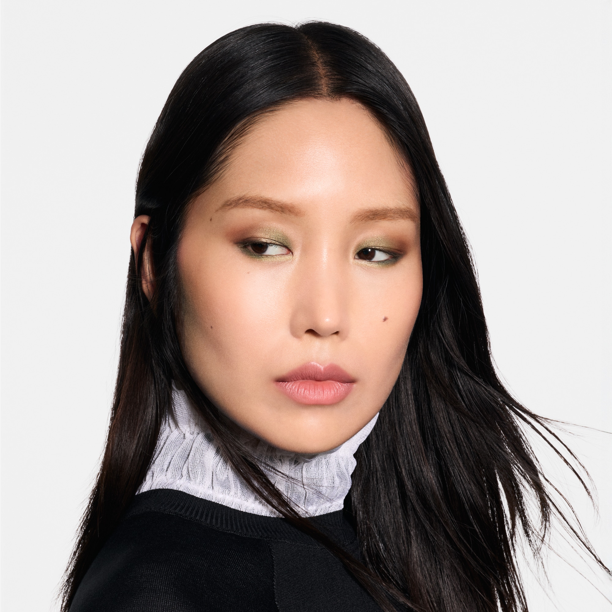 LV Ombres - Eyeshadow Palette Refill  in Perfumes and Beauty