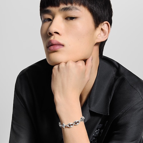 LV Sailor Medium Bracelet S00 in Men's Fashion Jewelry Bracelets collections by Louis Vuitton (Product zoom)