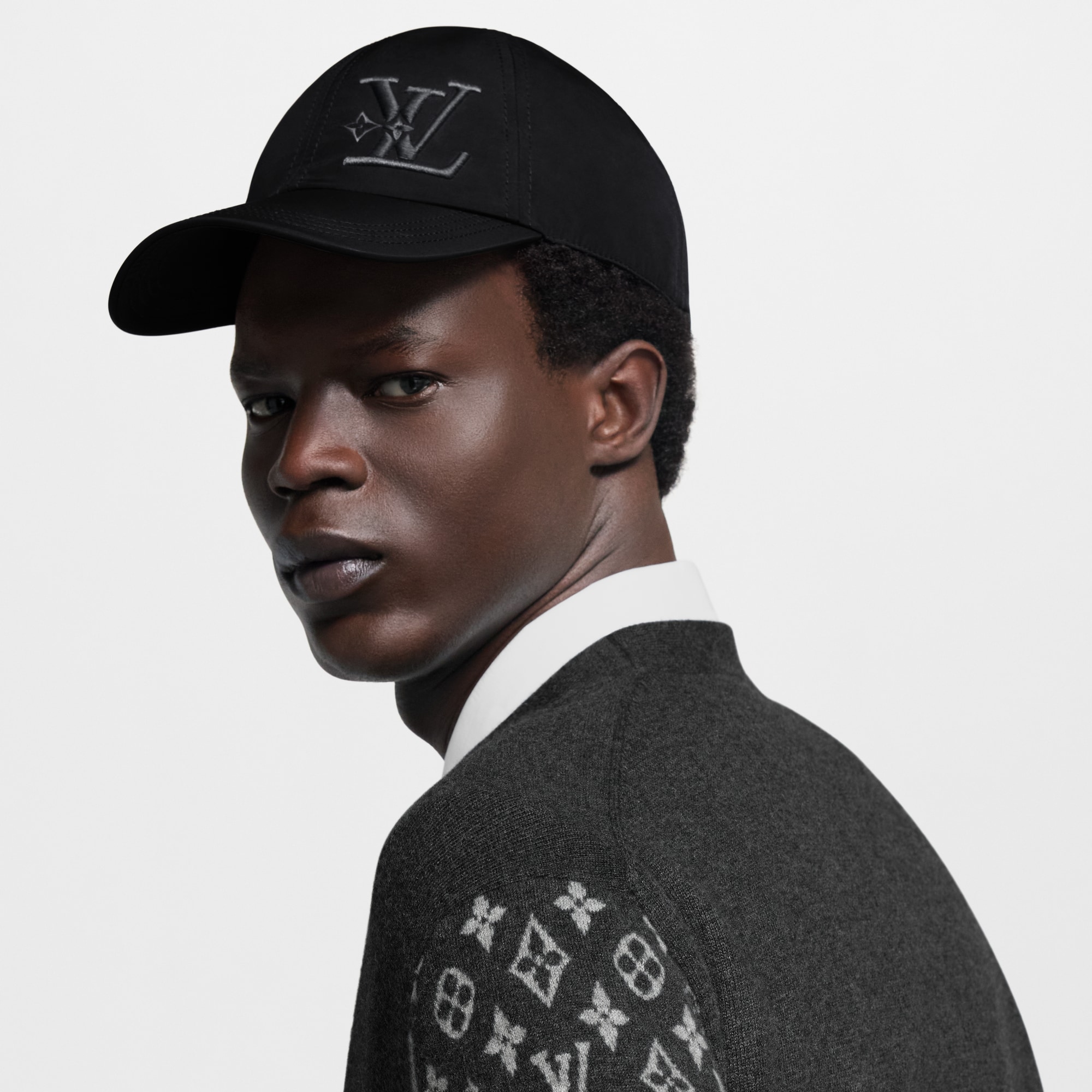 LV Smash Rain Cap S00 in Men