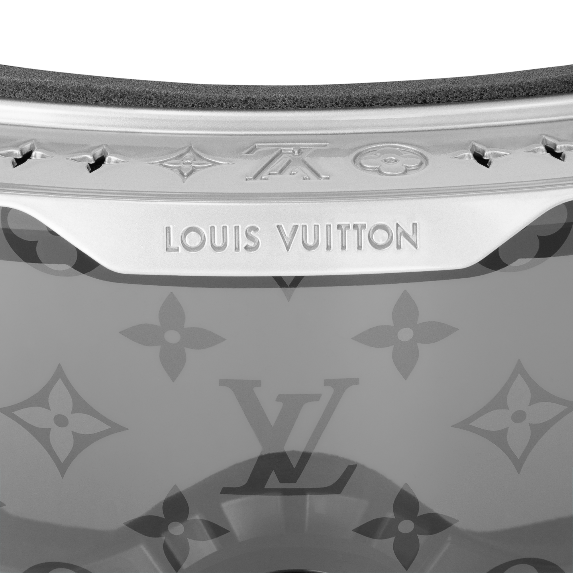 LV Snow Mask S00 in Trunks, Travel and Home