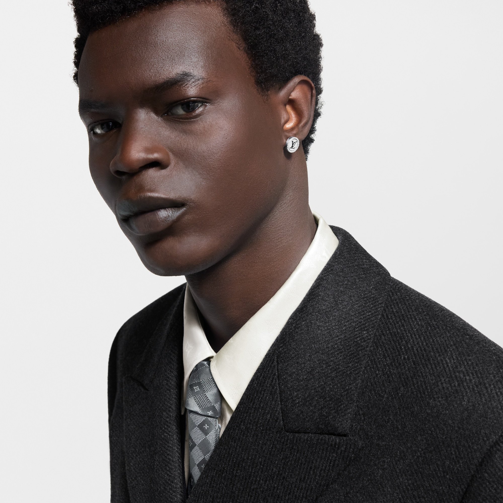 LV Sparkle Earring S00 in Men