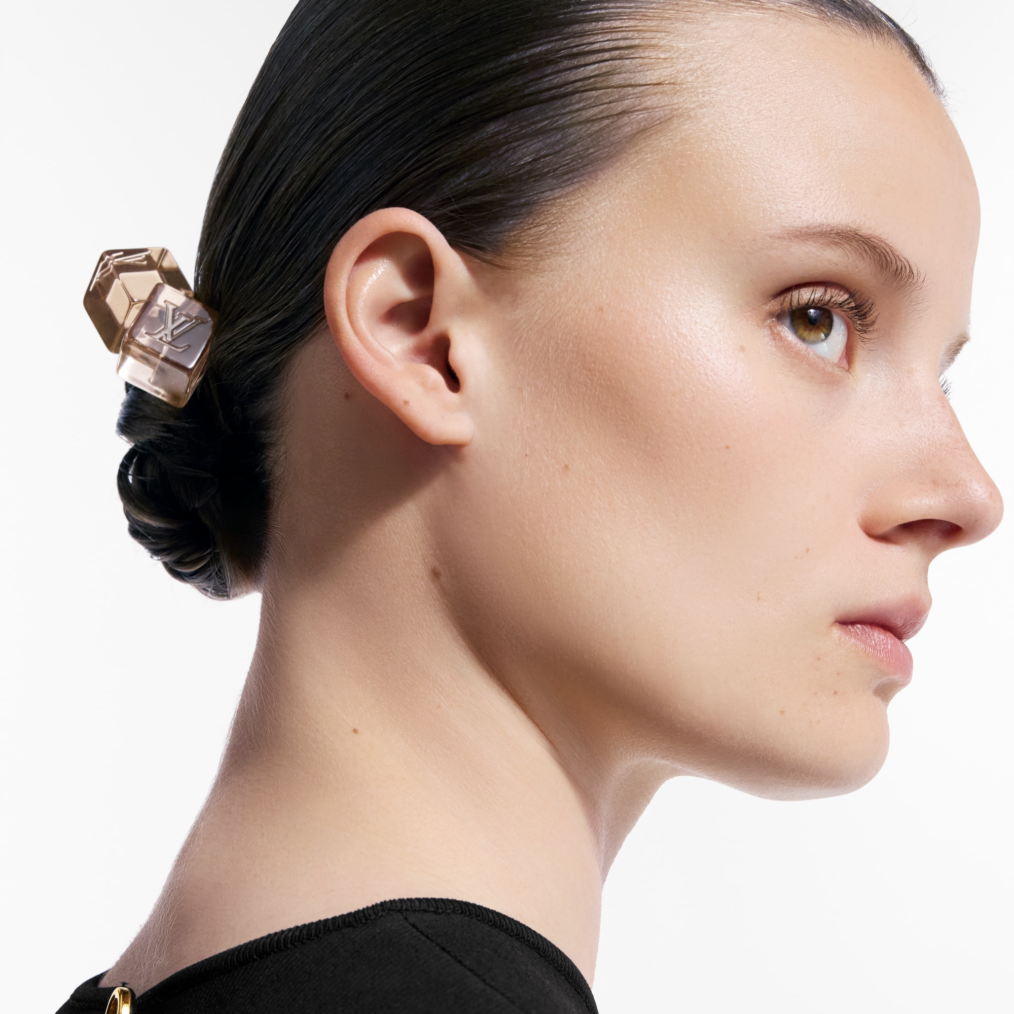 Louis Vuitton Acrylic Hair Cubes with Crystal Embellishments LV Sparks Hair Cubes S00 - Accessories | LOUIS VUITTON main image 3