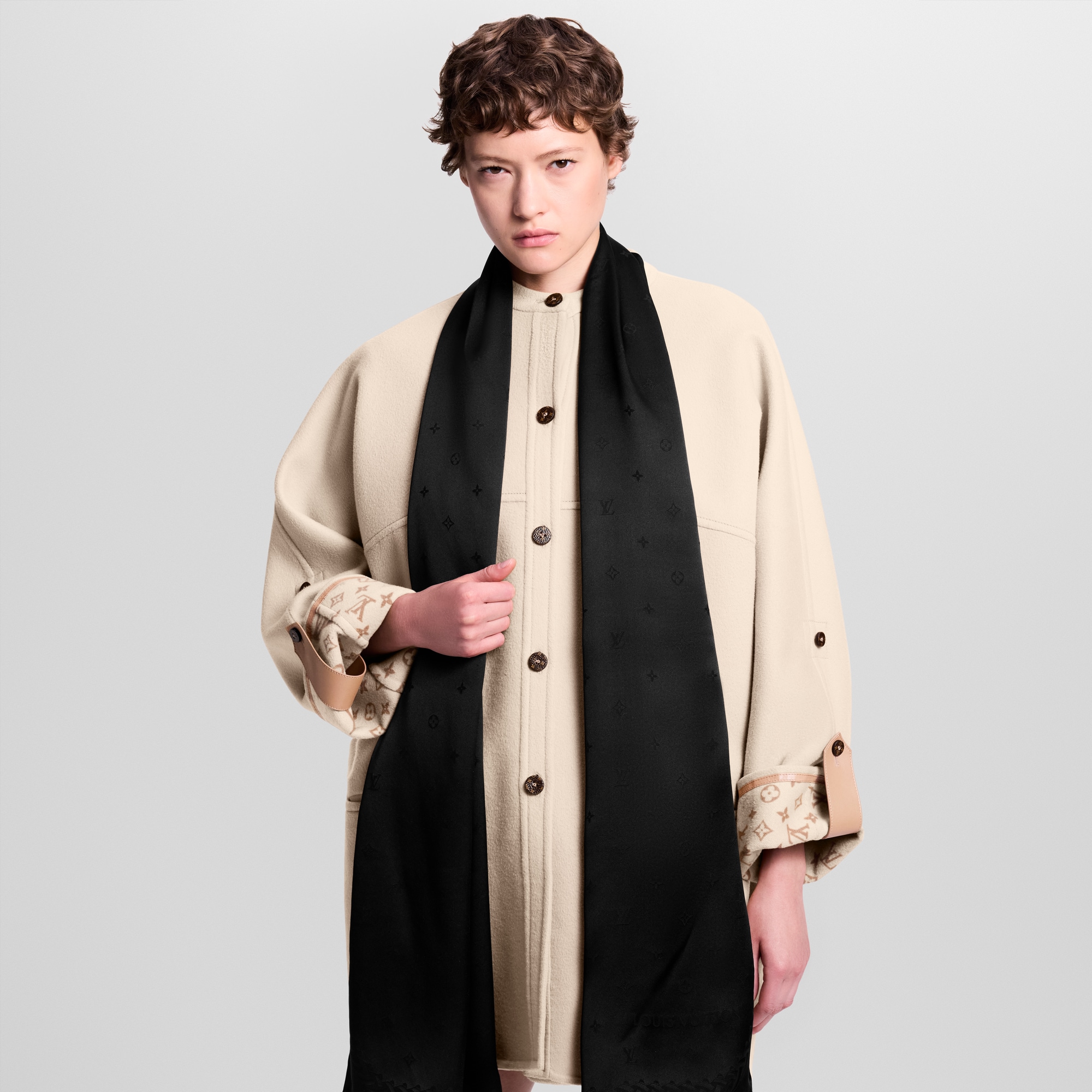 LV Spotlight Stole S00 in Women