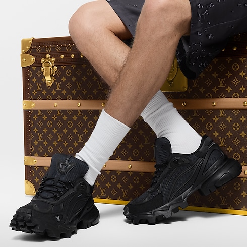 LV Summit Sneaker in Men's Shoes Sneakers collections by Louis Vuitton (Product zoom)
