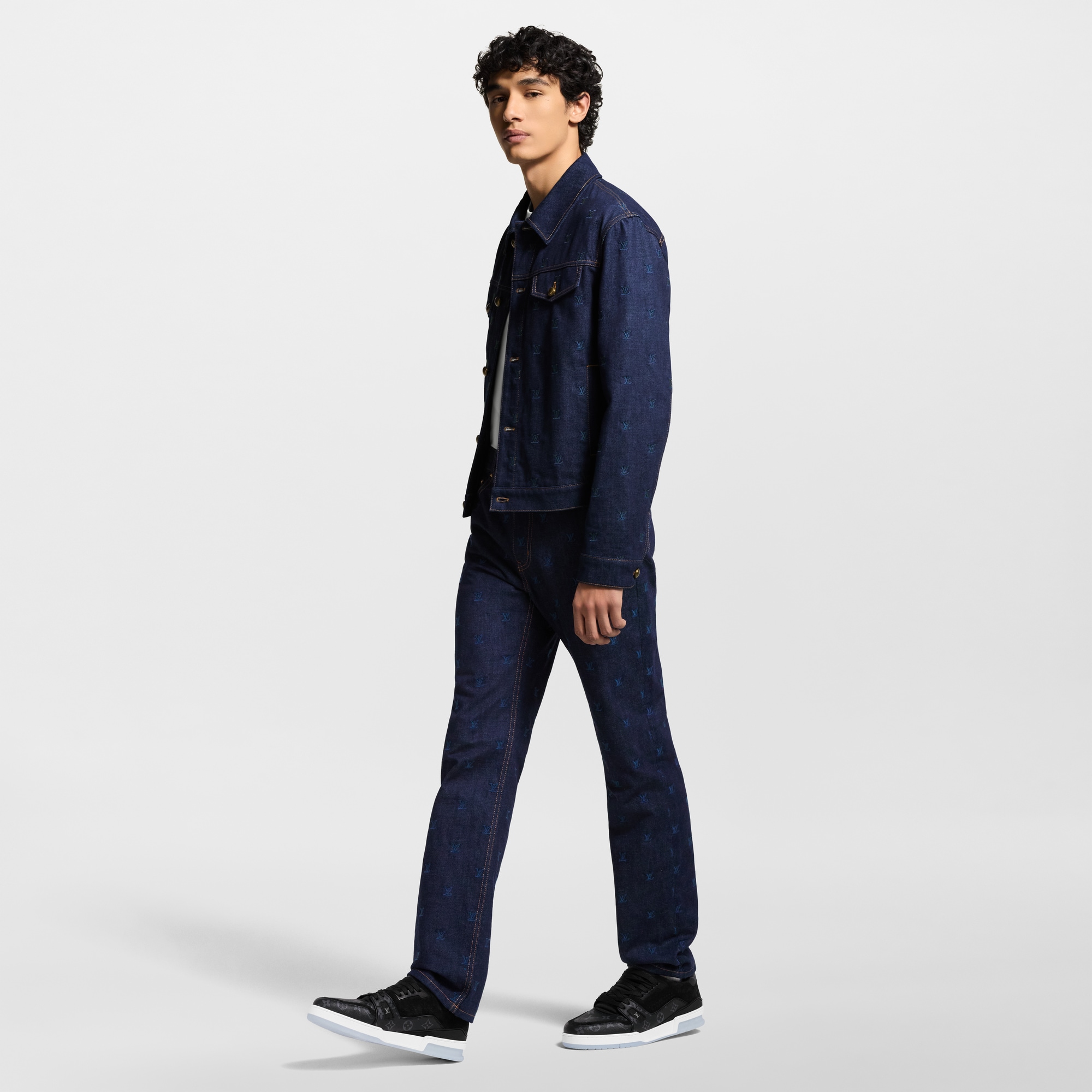 LV Trainer Sneaker  in Men