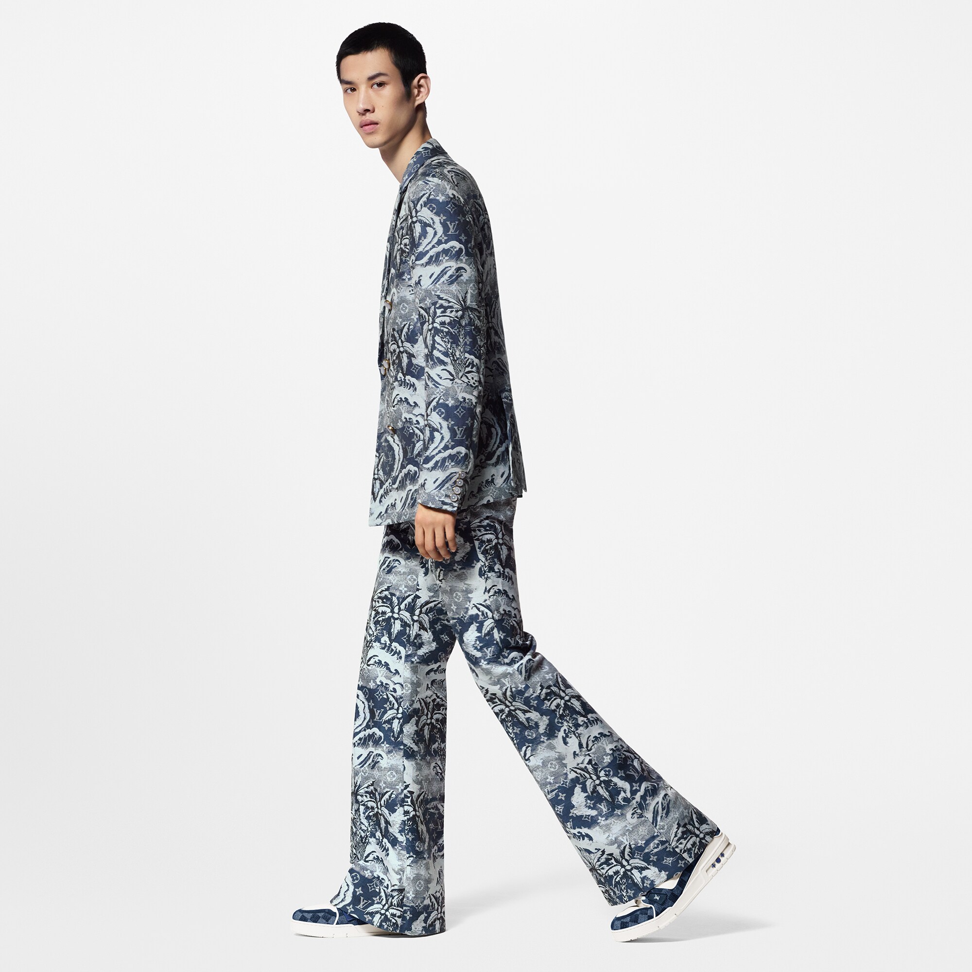 LV Trainer Sneaker  in Men