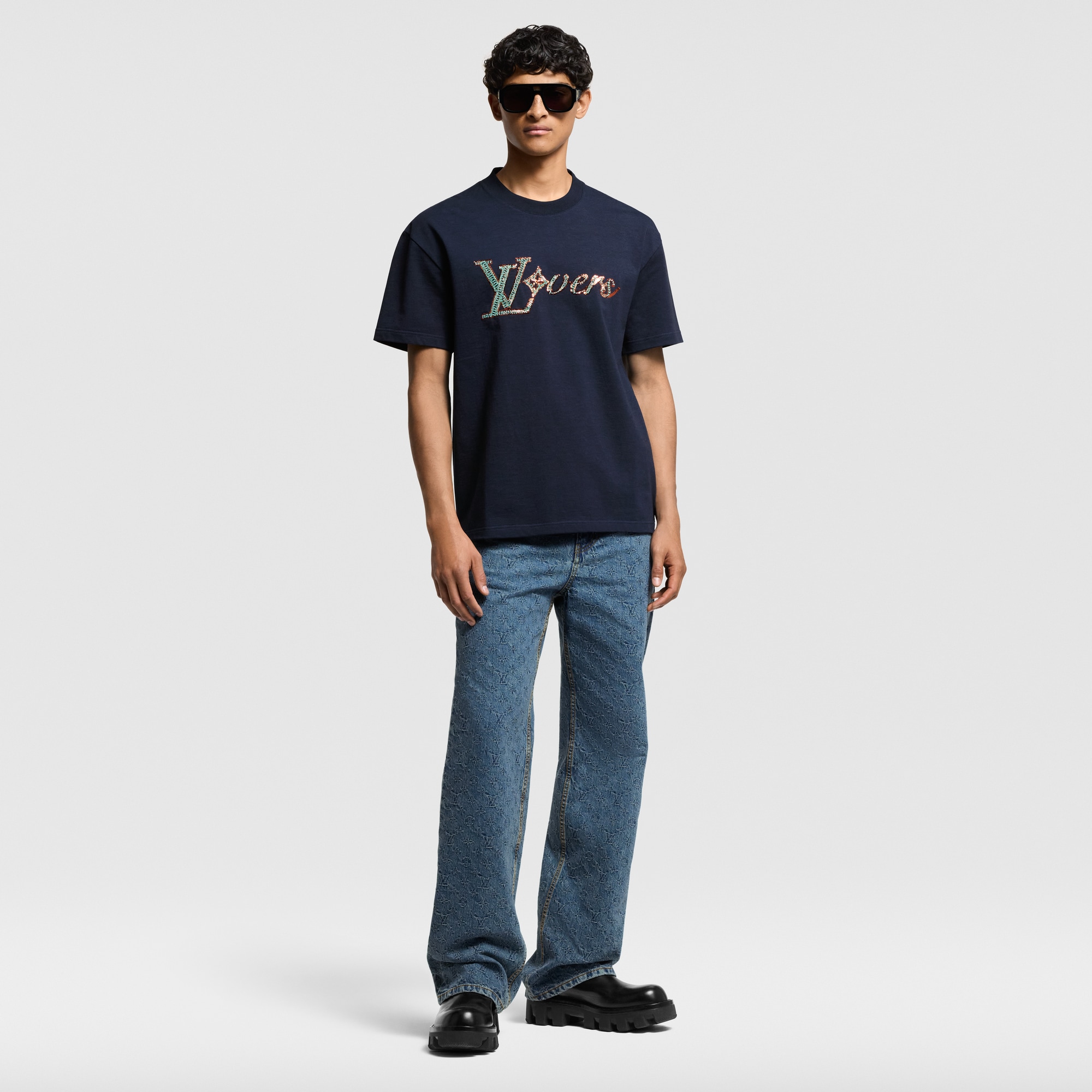 LV Vers Embellished Short-Sleeved T-Shirt - Ready to Wear | LOUIS 
