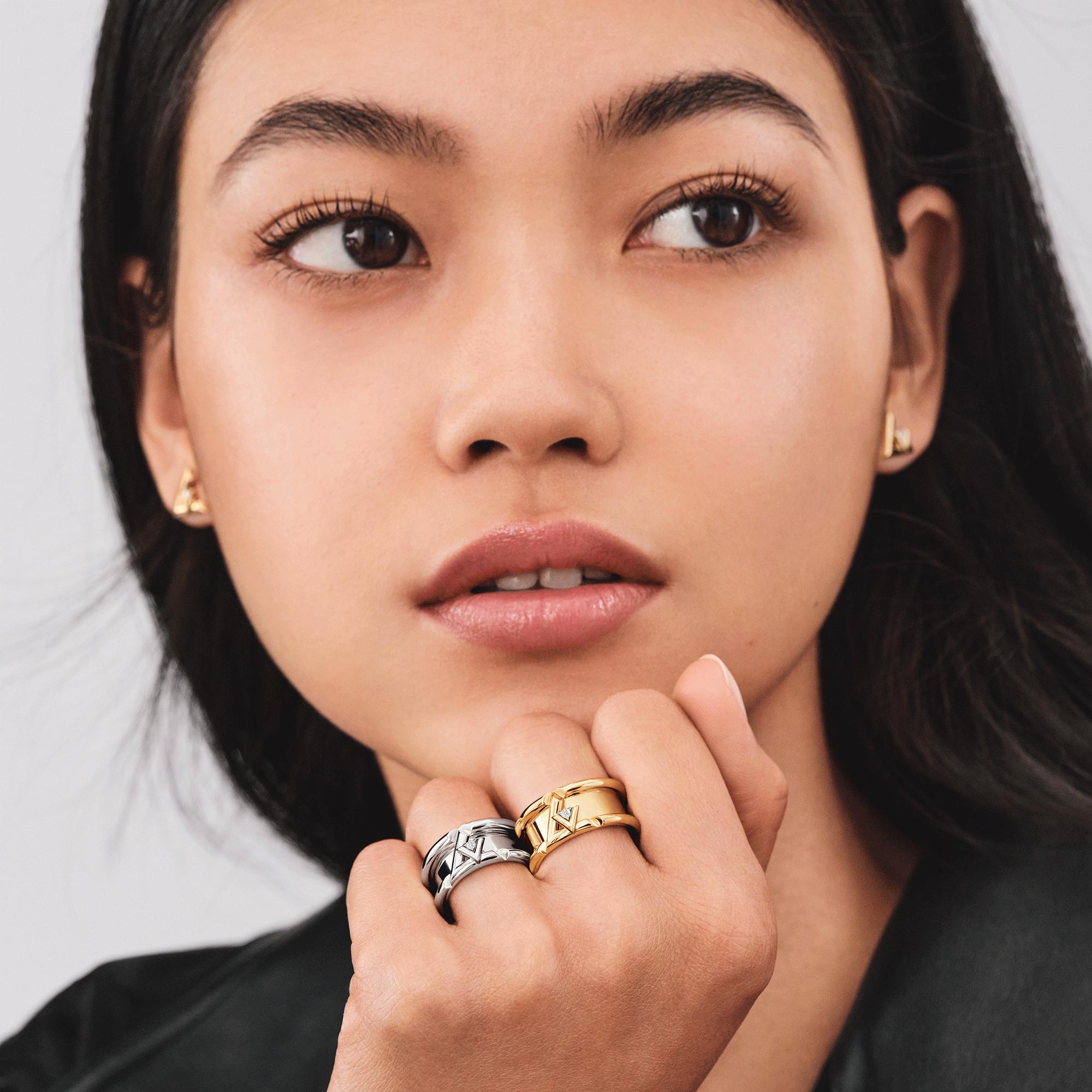 LV Volt One Band Ring, White Gold And Diamond  in Jewelry