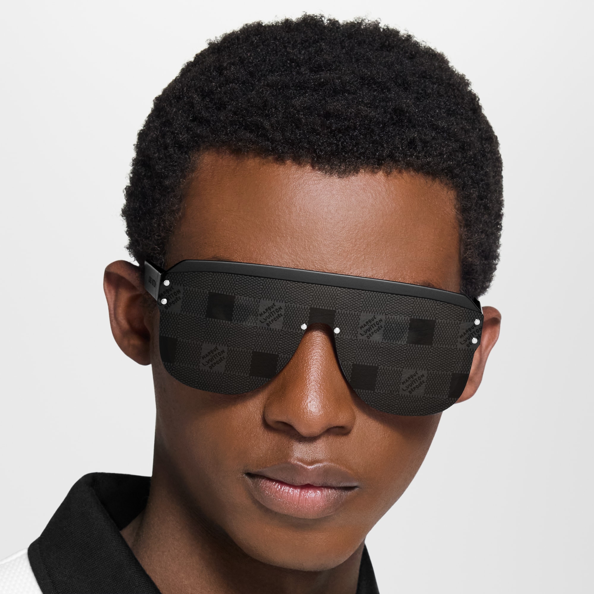 LV Waimea Mask Round Sunglasses S00 in Men