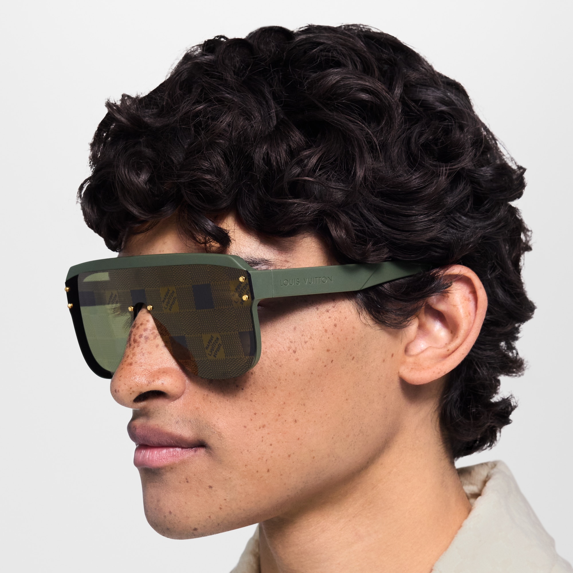 LV Waimea Mask Round Sunglasses S00 in Men