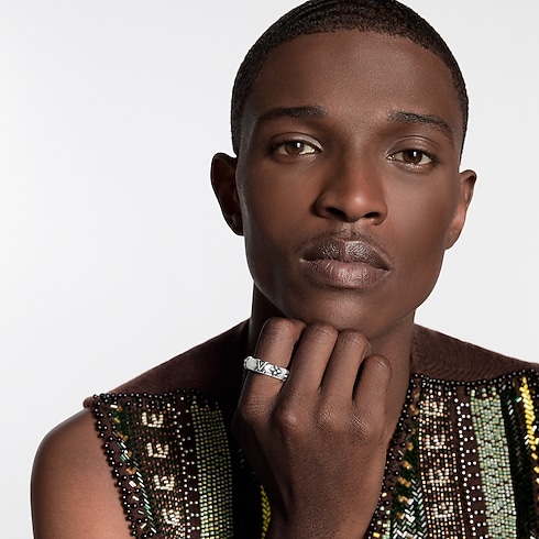 LV Whisper Ring S00 in Men's Fashion Jewelry Rings collections by Louis Vuitton (Product zoom)