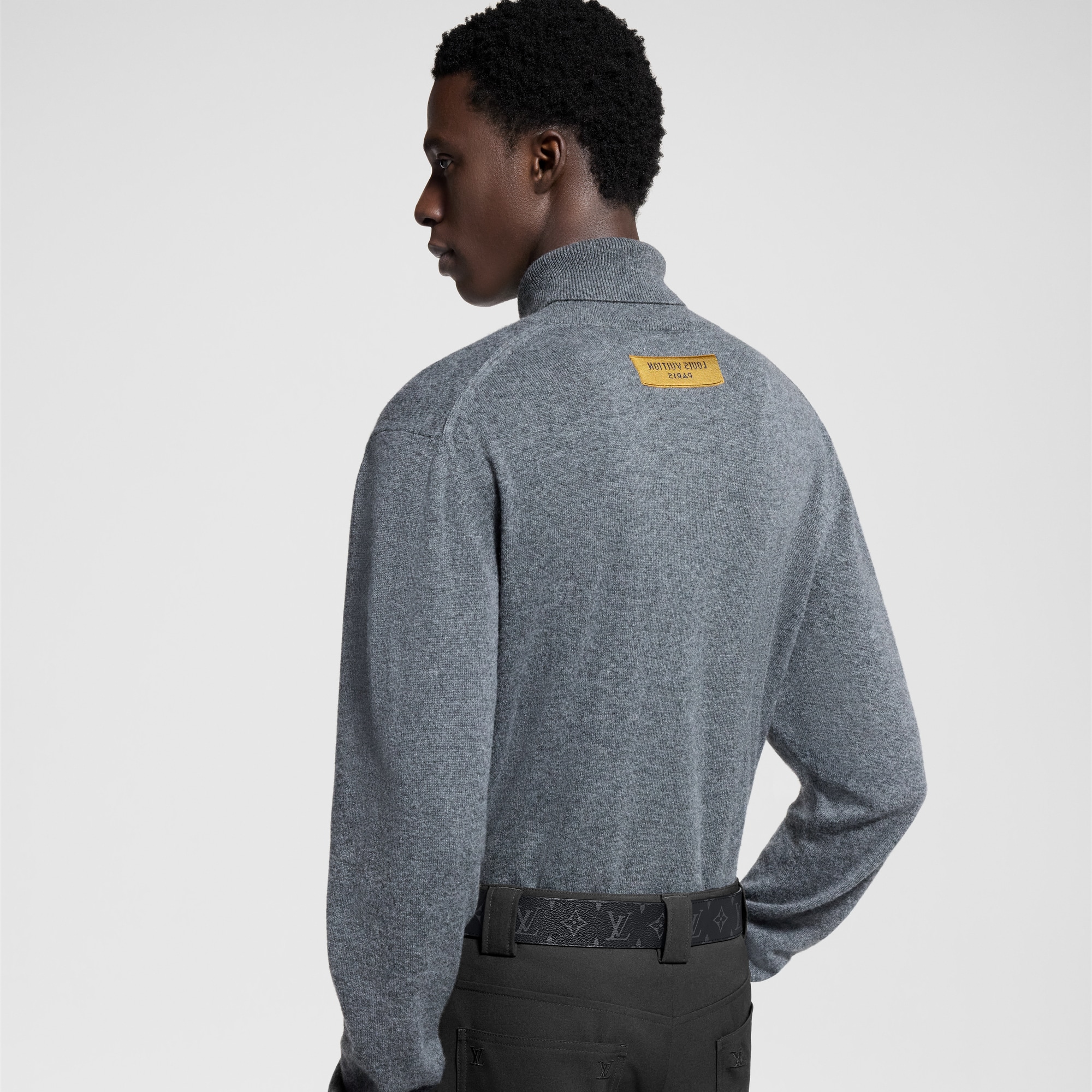 LVSE LV Embossed Turtle Neck  in New