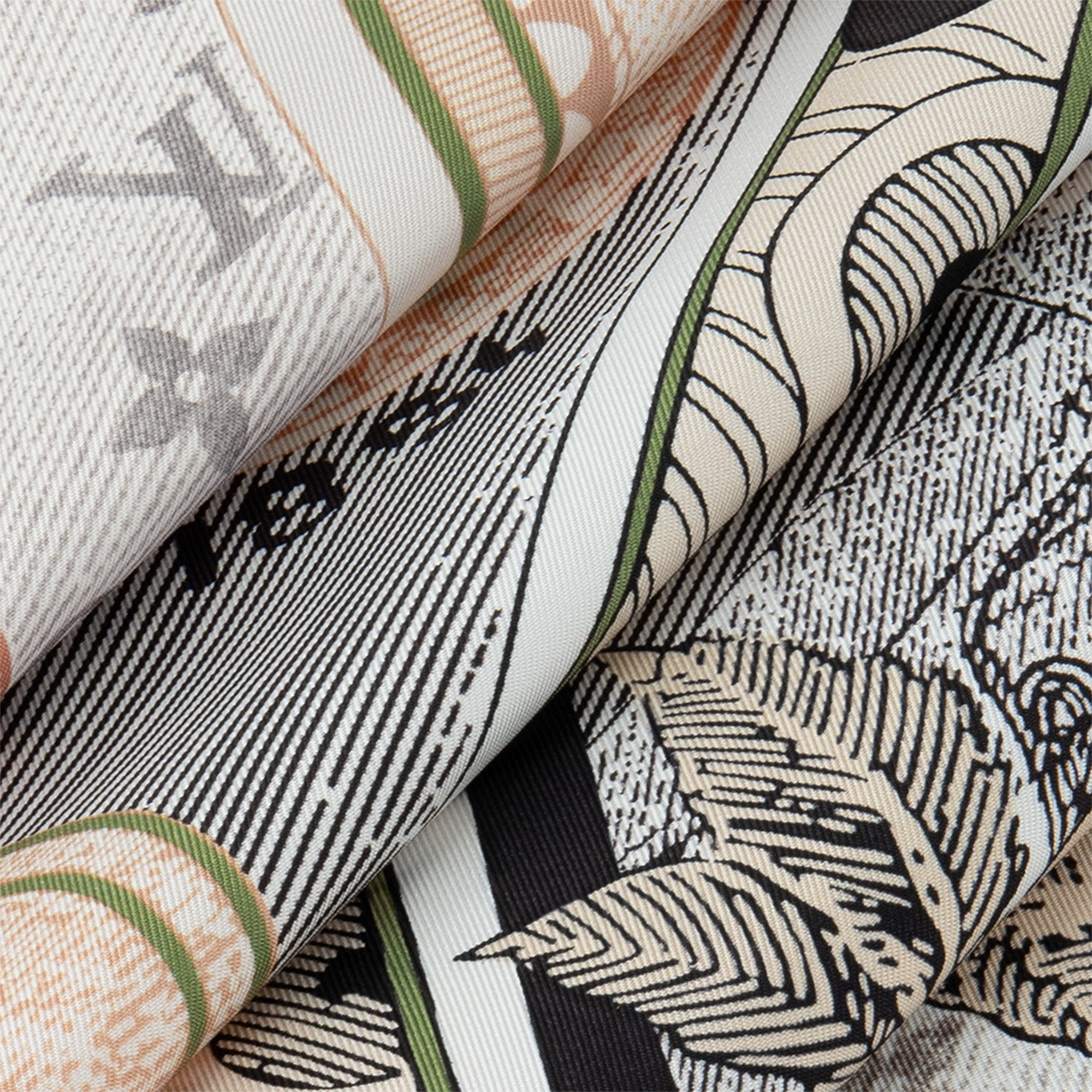 Malles Merveilleuses Square 90 S00 in Women