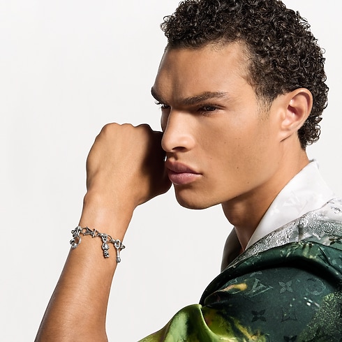 Microphone Charm S00 in Men's Fashion Jewelry All Fashion Jewelry collections by Louis Vuitton (Product zoom)